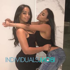 Шлюха Лора и Оля 13992