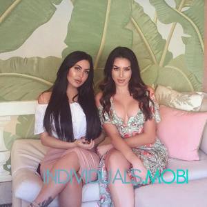 Шлюха Вика и Катя 13984